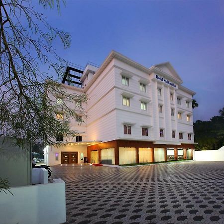 Hotel Sidhartha Chalakudy Kizhake Chālakudi Extérieur photo