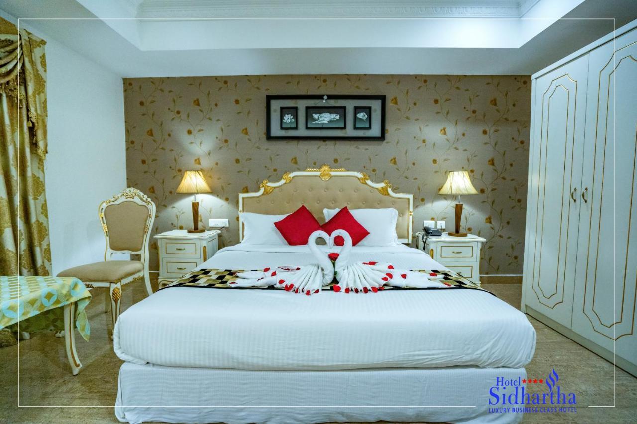 Hotel Sidhartha Chalakudy Kizhake Chālakudi Extérieur photo