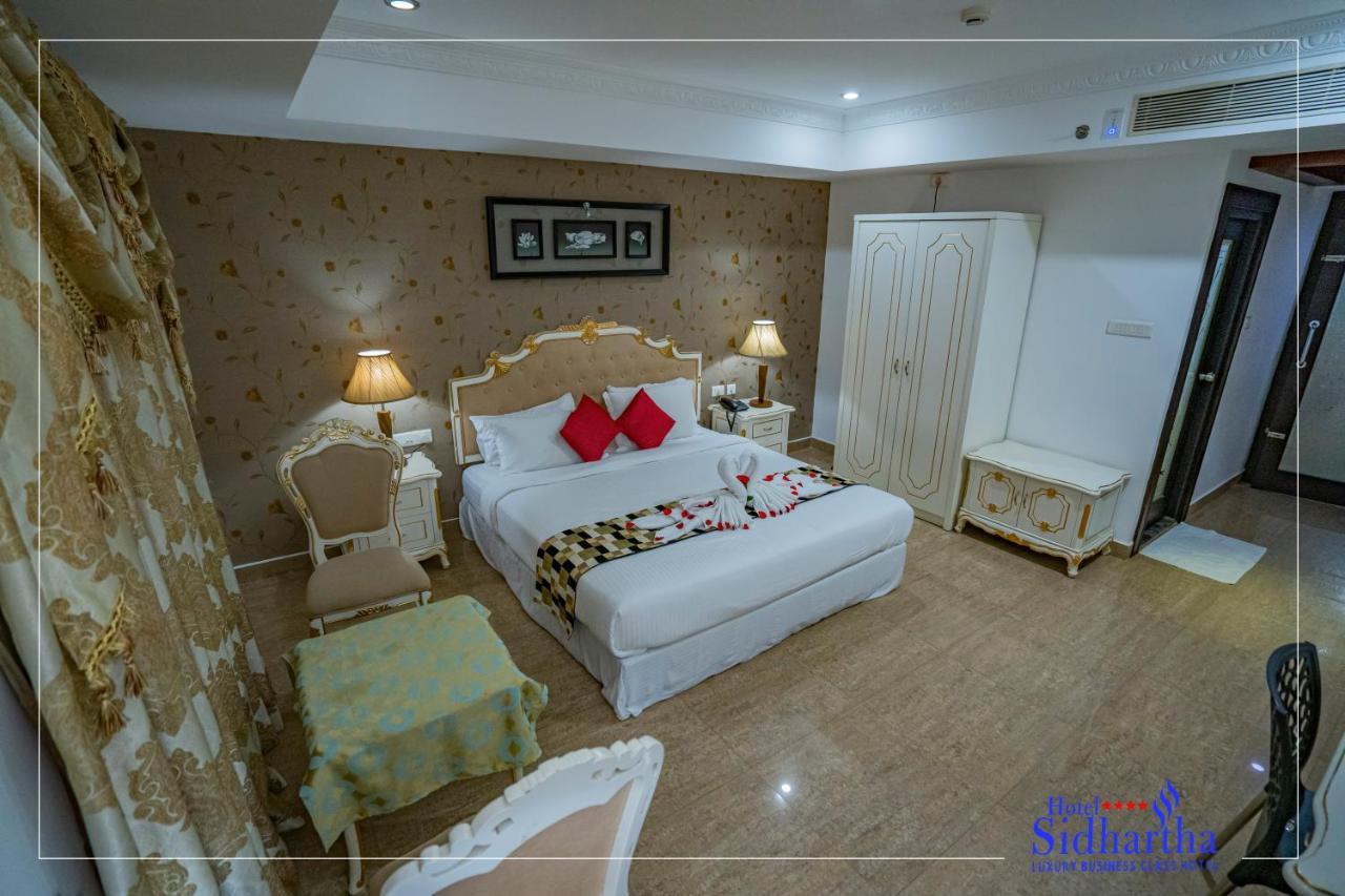 Hotel Sidhartha Chalakudy Kizhake Chālakudi Extérieur photo