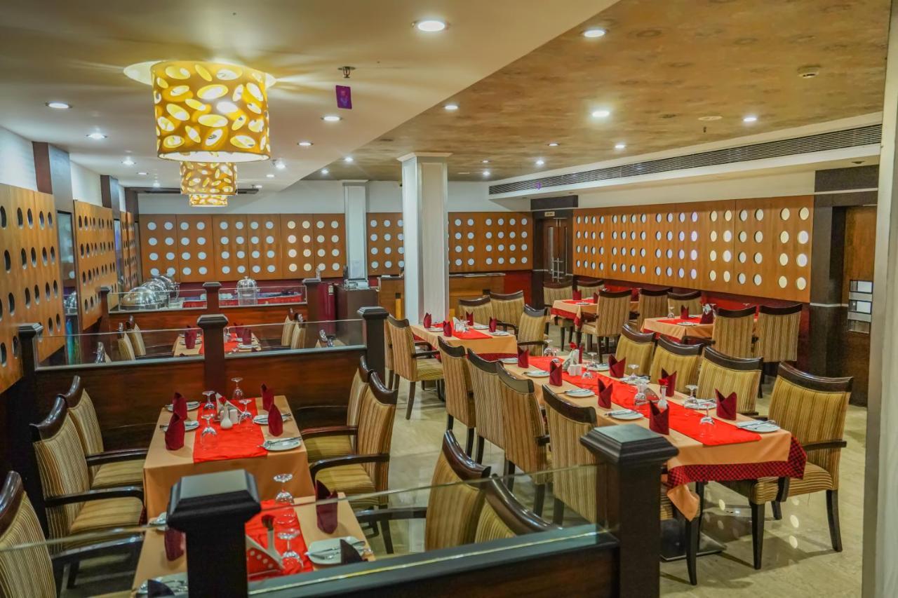 Hotel Sidhartha Chalakudy Kizhake Chālakudi Extérieur photo
