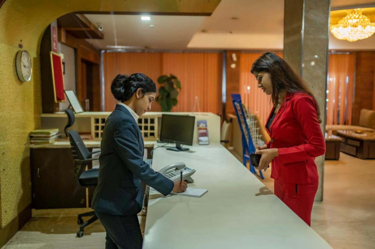 Hotel Sidhartha Chalakudy Kizhake Chālakudi Extérieur photo