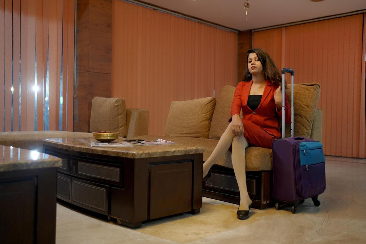 Hotel Sidhartha Chalakudy Kizhake Chālakudi Extérieur photo