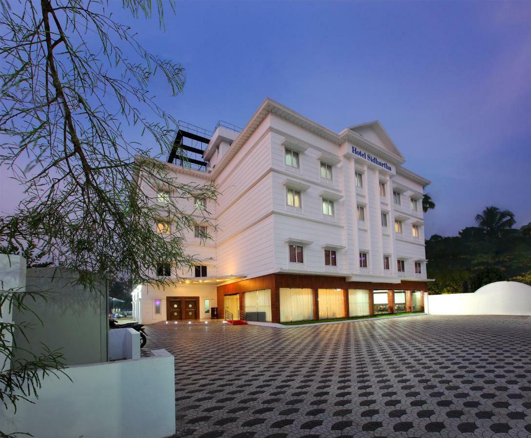 Hotel Sidhartha Chalakudy Kizhake Chālakudi Extérieur photo